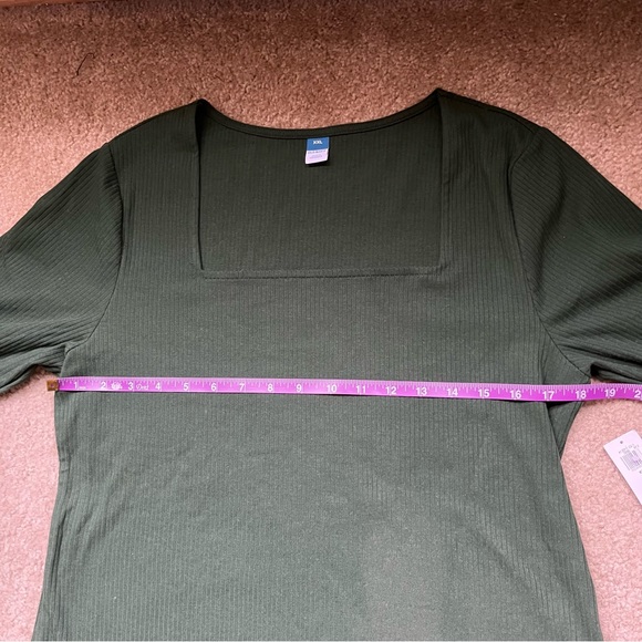 Old Navy Long-Sleeve Square-Neck Rib-Knit Bodysuit for Women - Picture 8 of 8